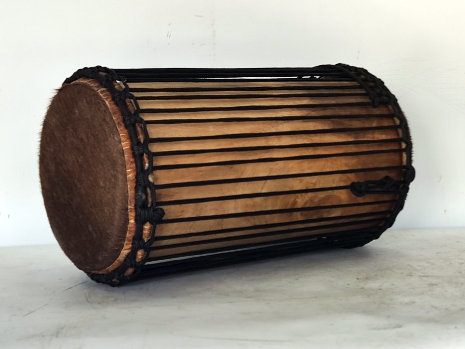 Tambores bajos dundun - Dunun kenkení de Guinea montaje 4 aros