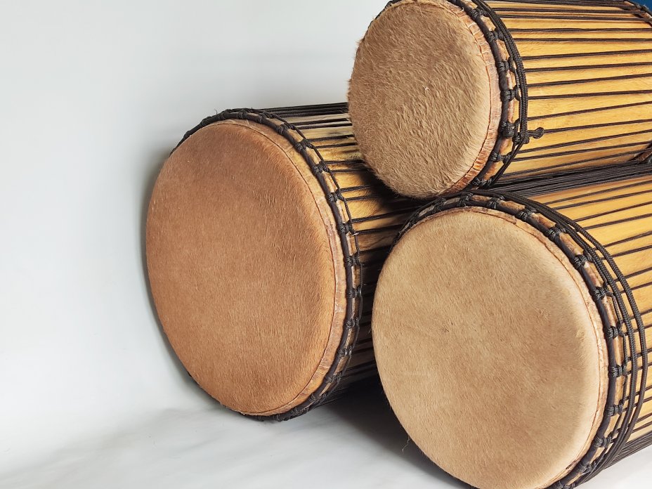 Juego de tambores bajos dundun - Set dundunes Guinea