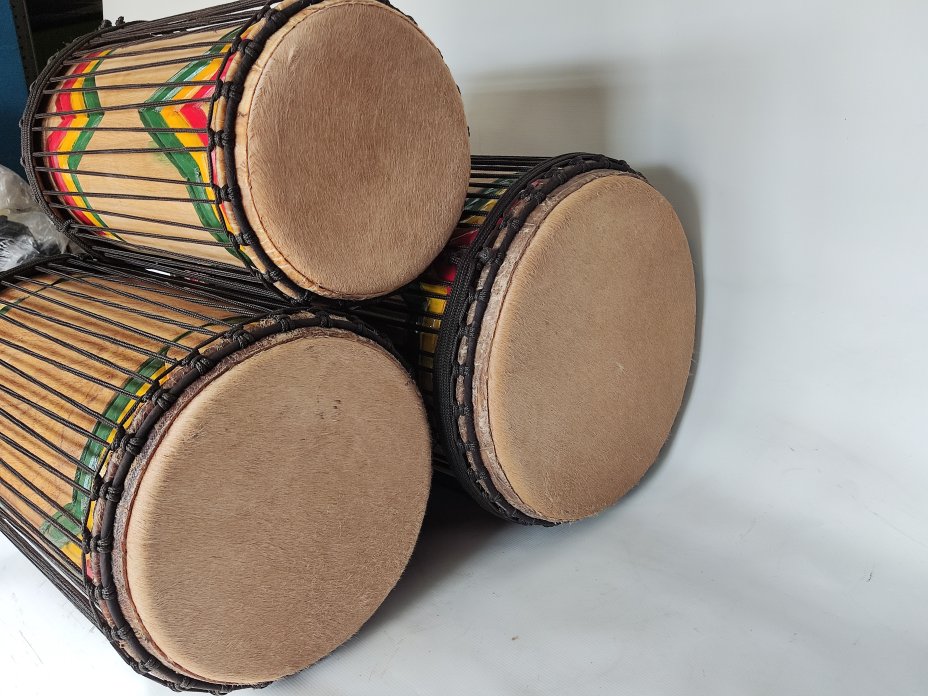 Juego de tambores dunun de Guinea de melina